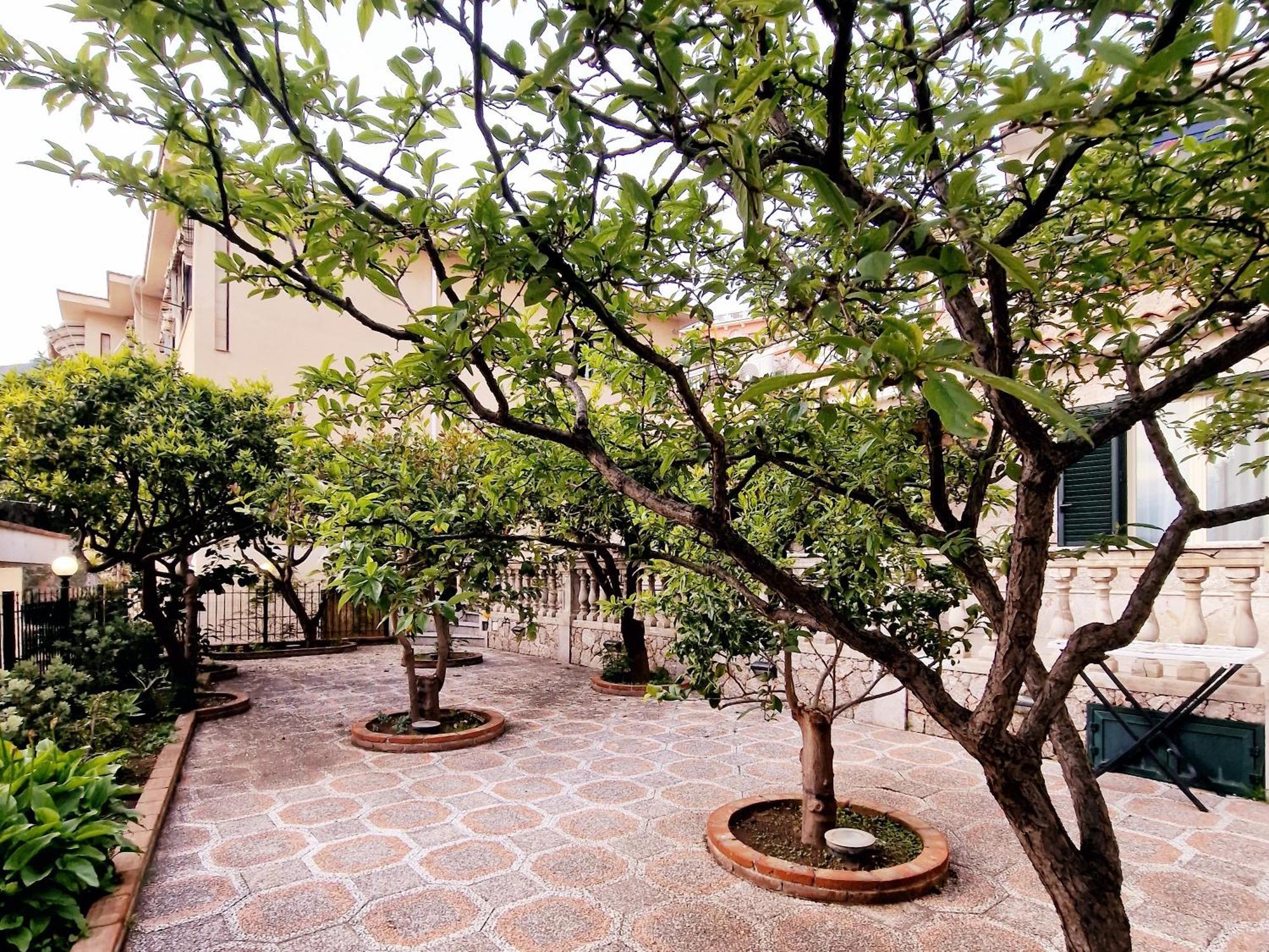 Donna Rosa - Your Home In Taormina Buitenkant foto