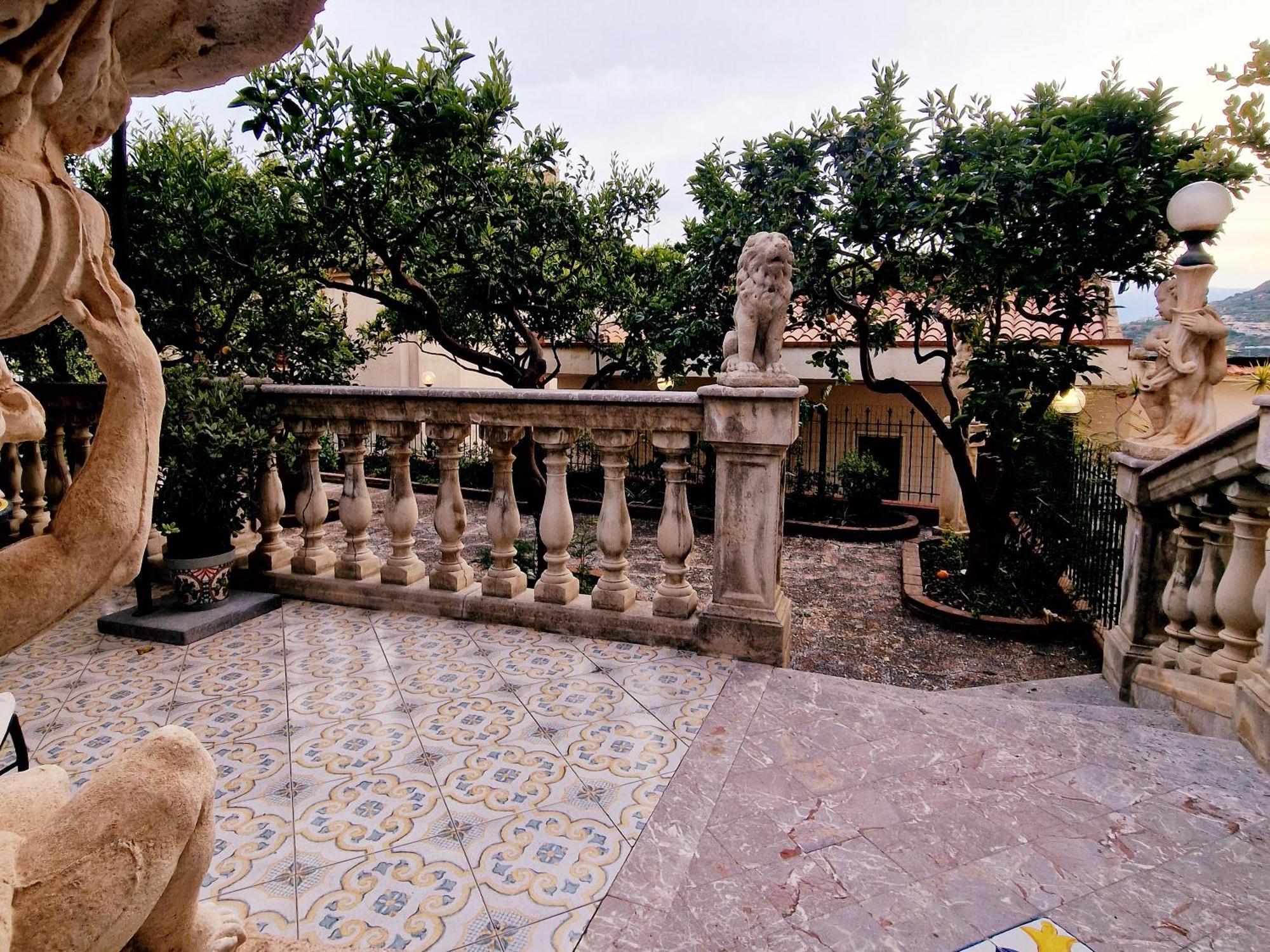 Donna Rosa - Your Home In Taormina Buitenkant foto